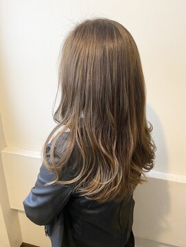 ダリ 本店(DAHLI) 柔らかロングヘア