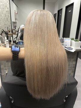 アビー(A.B.I) ホワイトベージュ