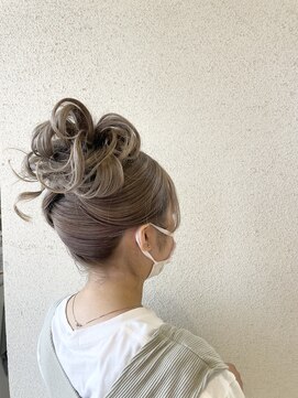 ラドンナアデッソ(LA.DONNA ADDESSO) フォーマルアレンジ