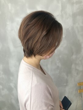 リュッカ(Lyuck) ニュアンスnaショートボブ