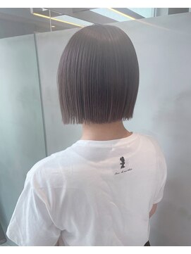 ガリカ 博多(Gallica) 切りっぱなしのパツっとミニボブ