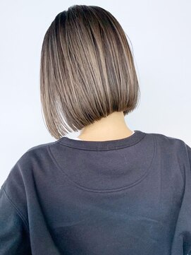 アイティー バイ アルバム 中野店(IT by ALBUM) エアタッチボブ_ホワイトグレージュネビージュ_ba381911