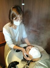 【バリ式ヘッドスパ】アロマと蒸気ミスト、バリ式独自のヘッドスパ