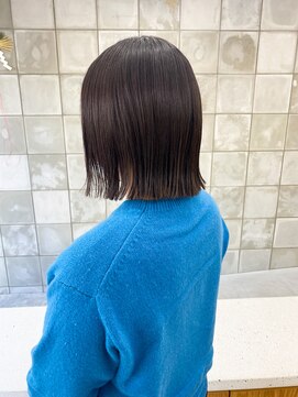 トゥコ(tuco) ぷつっとボブ　パープルブラウン　ボブ　切りっぱなし