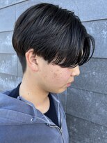 ヒュイル バイ ニアウ(Hwyl by Niau)&nbsp;メンズマッシュセンターパートスパイラルパーマニュアンスパーマ