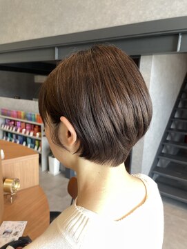 リア(Li’a) ショート×オリーブベージュ