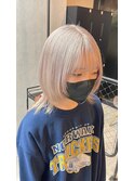 ホワイトベージュ