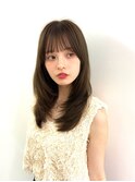 顔まわりカットミディアムウルフレイヤーロングハッシュボブ