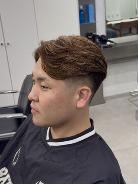 グルーマーズトウキョウ(GROOMER/S TOKYO) ブルーブラックフェザーパーマスパイキーショートサーフカール