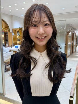 ピークアブー 銀座中央通り(PEEK-A-BOO) ふわふわロングレイヤー◎