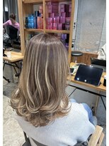 アルトル 池袋2nd(altru) 白髪ぼかしハイライト