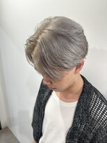 ウォルト(walt) 栄 メンズ シルバーカラー 韓国風センターパート