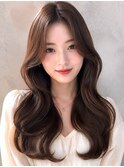 柔らかなツヤのブラウン韓国風ロング
