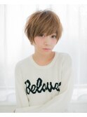 ショートボブ