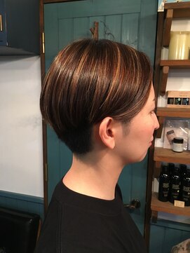 ボスコ 下北沢店(bosco) 3Dカラー×大人刈り上げショート  《Koike》