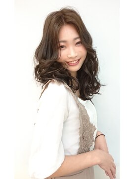 オーガニックサロン フェイス 梅田店(organic salon face) 外ハネベースの波巻き×アッシュブラウン