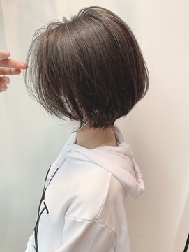 ステアケース 武蔵小杉店(stair:case) 大人かわいい黒髪ハンサムショートセンターパート前髪なし