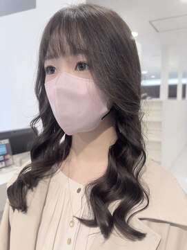 ラウレア(LAULEA) 低温デジタルパーマでかける韓国風ヨシンモリパーマ10代20代30代