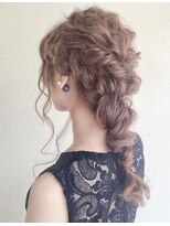 ドロップ ウタヅ(Drop UTAZU)&nbsp;あみおろしヘアアレンジ