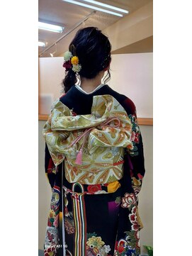 美容室 マムズ 成人式着付け