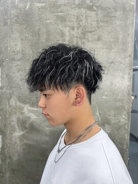 キング(K!ng) 縮毛矯正髪質改善ハイライトレイヤーカット枚方美容室エクステ