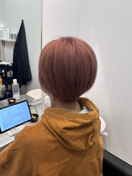 カーラ(kalah) ピンクショートヘア