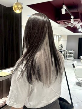 アース 高円寺店(HAIR & MAKE EARTH) インナーホワイトシルバー♪