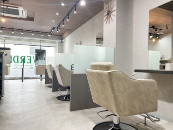 ヴェルデ(VERDE)の写真/【堀江・新町】カット￥2,580~◆仕事終わりにも通いやすい営業時間×お手頃プライスが自慢★
