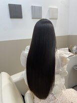 シュヴーブリヤン(cheveux brillants)&nbsp;【美髪縮毛矯正で再現性100%な艶髪】重めシルエットのロングヘア