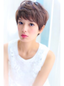 ローレン(LOREN) ローレン「小顔×色白×透明感」耳かけラフホワイトショート