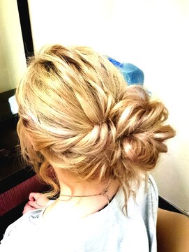 ヘアセットアップス(UP's) ★波ウェーブ♪シンプルで可愛い♪ゆるメッシーバンアレンジ～★