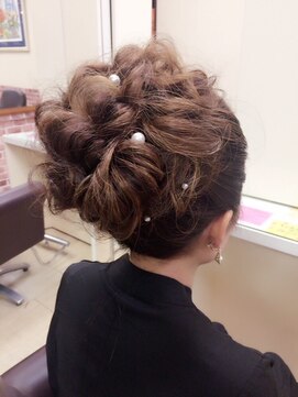 美容室 シャルドン ＊ふんわりカールアップ＊