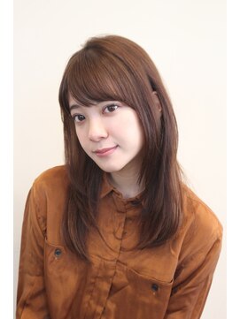 ノーヴェ(Nove) ヘーゼルベージュでツヤ髪ロング