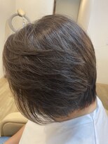 エール(ale)&nbsp;前下がり気味ショートレイヤー