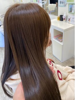 アグリエイブル(hair Agreeable)の写真/ナチュラルな仕上がりが人気のヒミツ☆真っ直ぐ過ぎず、"するん♪"と指通りの良いストレートスタイルに★