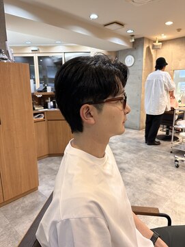 ヒート トウキョウ 目黒店(HEAT TOKYO) センターパート　ダウンパーマ　ツーブロック