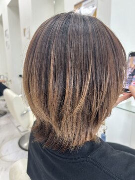 ヘアポジションにかほ レイヤーカット
