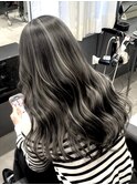 ハイライト　バレイヤージュ　白髪ぼかしハイライト