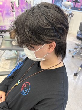 ユーフォリア 渋谷グランデ(Euphoria SHIBUYA GRANDE) 今年はやるメンズウルフヘア◎ 毛流パーマ Syuri