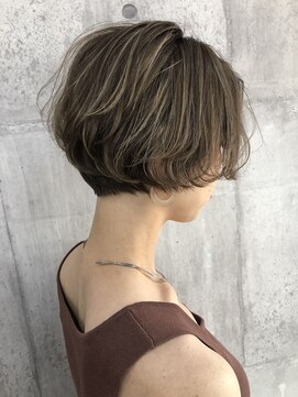 ベルベットヘア 千早店(Velvet hair) ハイライト×クールショートボブ【みつ】