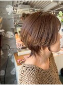 大人の軽やかレイヤーショート