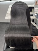 ロングヘアーグレージュカラー潤いたっぷり髪質改善　赤坂見附