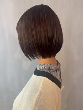 オーストヘアジジ(Aust hair Gigi) 柔らかミディボブ