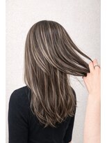 ウル(ulu)&nbsp;ハイライト　白髪ボカシ　名東区　美容室