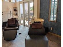 ディオーネ(Dione)の雰囲気（シャンプー台はリラックスできるフルフラット仕様になります。）