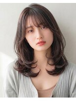 アプリール 北見(Aprire)&nbsp;韓国風くびれミディ透明感ミルクティーベージュレイヤー夏カラー