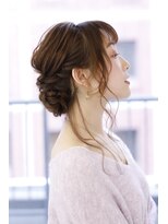 ララルーモ(LaＬaｒＯomo)&nbsp;編み込みゆるふわウェーブ×フィッシュボーン