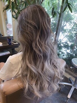 ヴォアソルヂェガーデン(Voasorte GARDEN) ☆VoasorteGARDEN☆バレイヤージュ☆