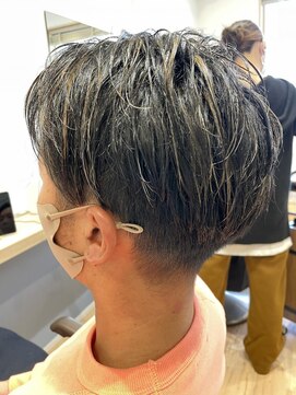 コノアラボ 守谷店(Conoah labo) メンズハイライト　イメチェン