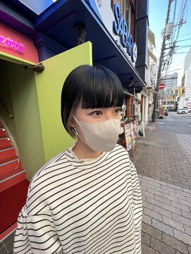 エマ(emma) ぱつっとミニボブ！インナーカラー！